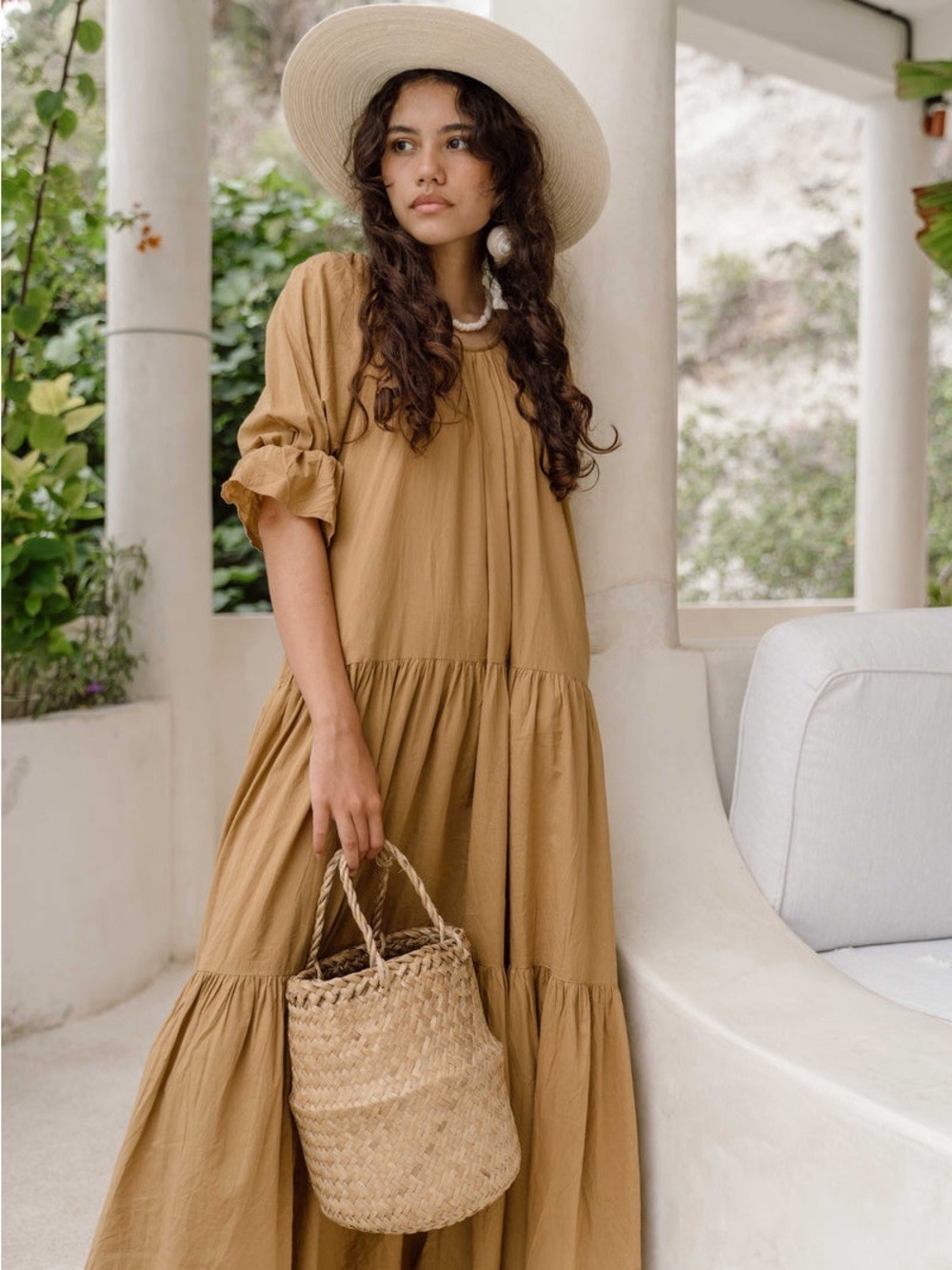 DAUGHTERS OF INDIA SAHANA
GOWN DESSERT SIZE XS